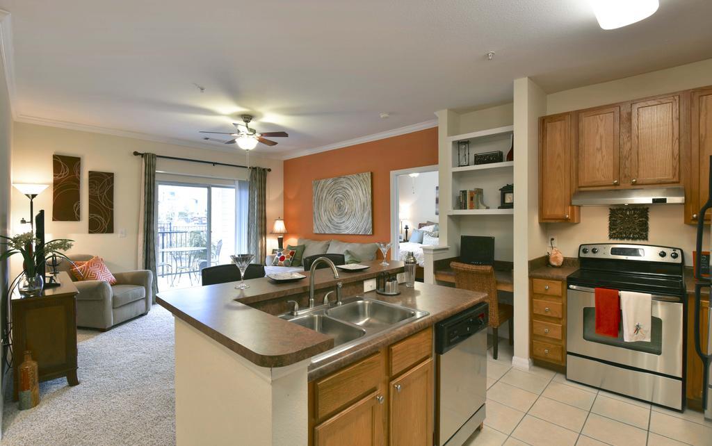 Апартаменти Oakwood Living Raleigh At Brier Creek Дарем Екстер'єр фото
